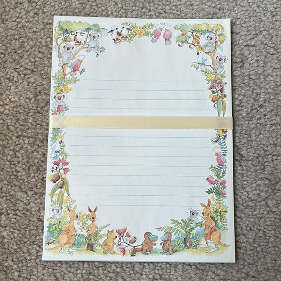 Vintage Bush Folk Boxed Stationery featuring Australian Wildlife Koala Kangaroo - Picture 3 of 13